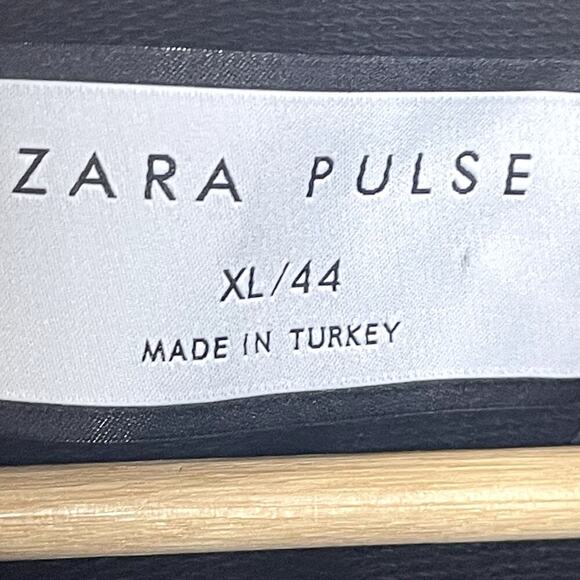 ZARA PULSE  BLACK "JUMP " SWEATSHIRT SIZE XL - Picture 5 of 5